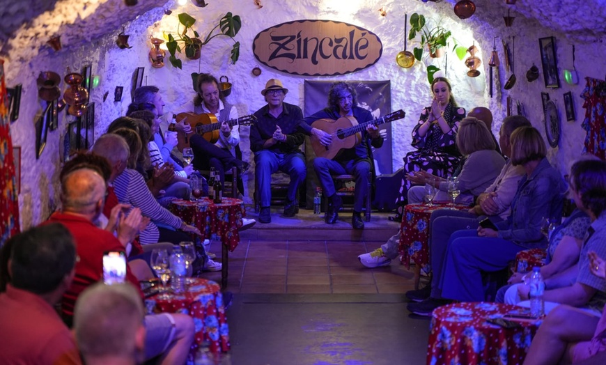 Image 6: Espectáculo de baile flamenco