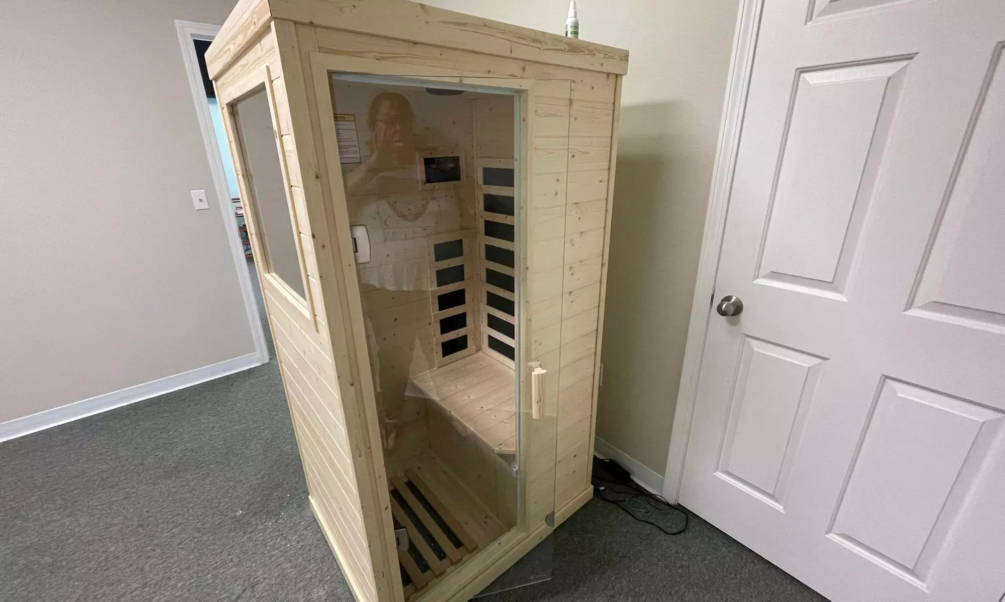 Sea Comforts Spa offers One, Two, Three, or Six 20-minute Salt Suite Sessions for One Person (Up to 45% Off) - Primary Image