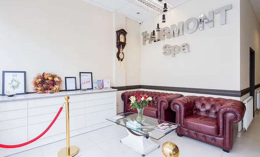 Image 7: Signature Fairmount Spa Massage (50 or 80 Minutes)