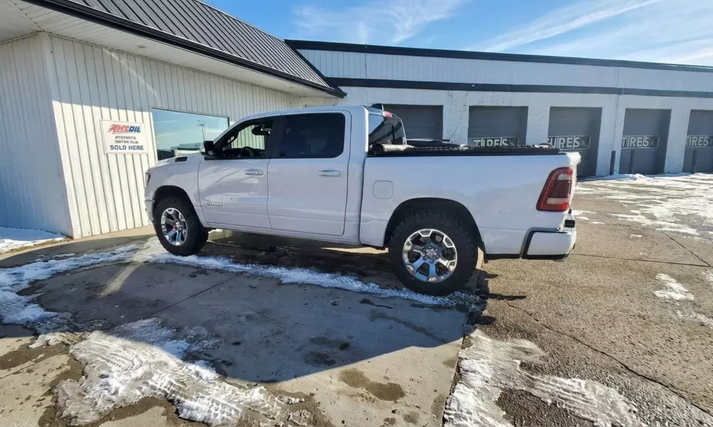 Full Synthetic or Synthetic Blend Oil Change for Engine Car