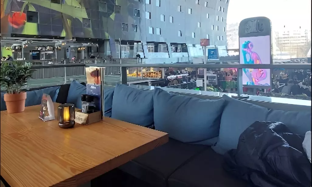 Uitgebreide Italiaanse proeverij in de Markthal voor 2 of 4 personen