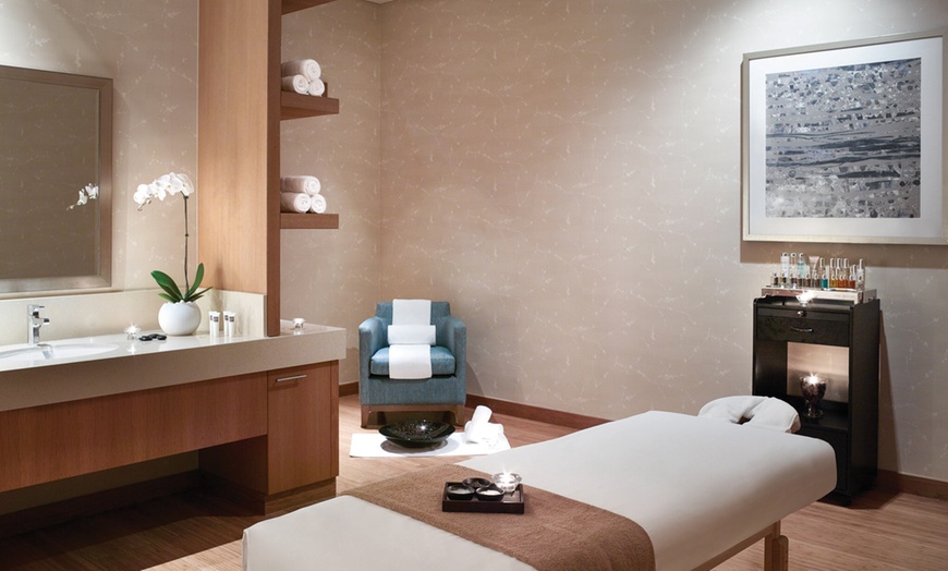 Image 2: 5* Swissôtel Spa: 60 Min Signature Body Treatment & Facilities Access!