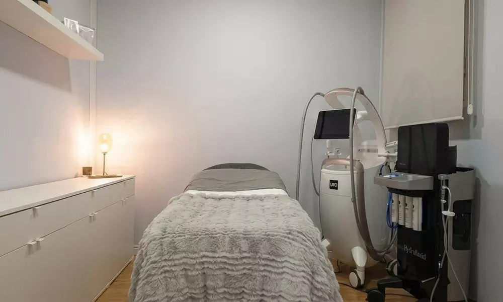 1 o 2 viales de enzimas lipolíticas recombinantes con presoterapia