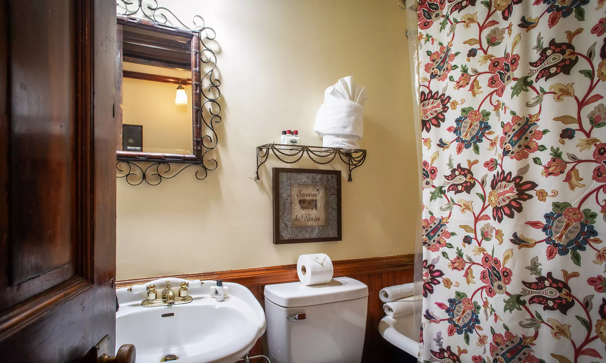 Member Pricing: Historic B&B With Victorian Charm