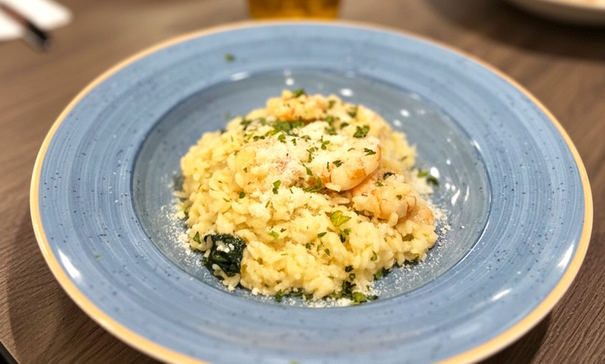 Image 17: Menú mediterráneo light o completo para 2 o 4 personas