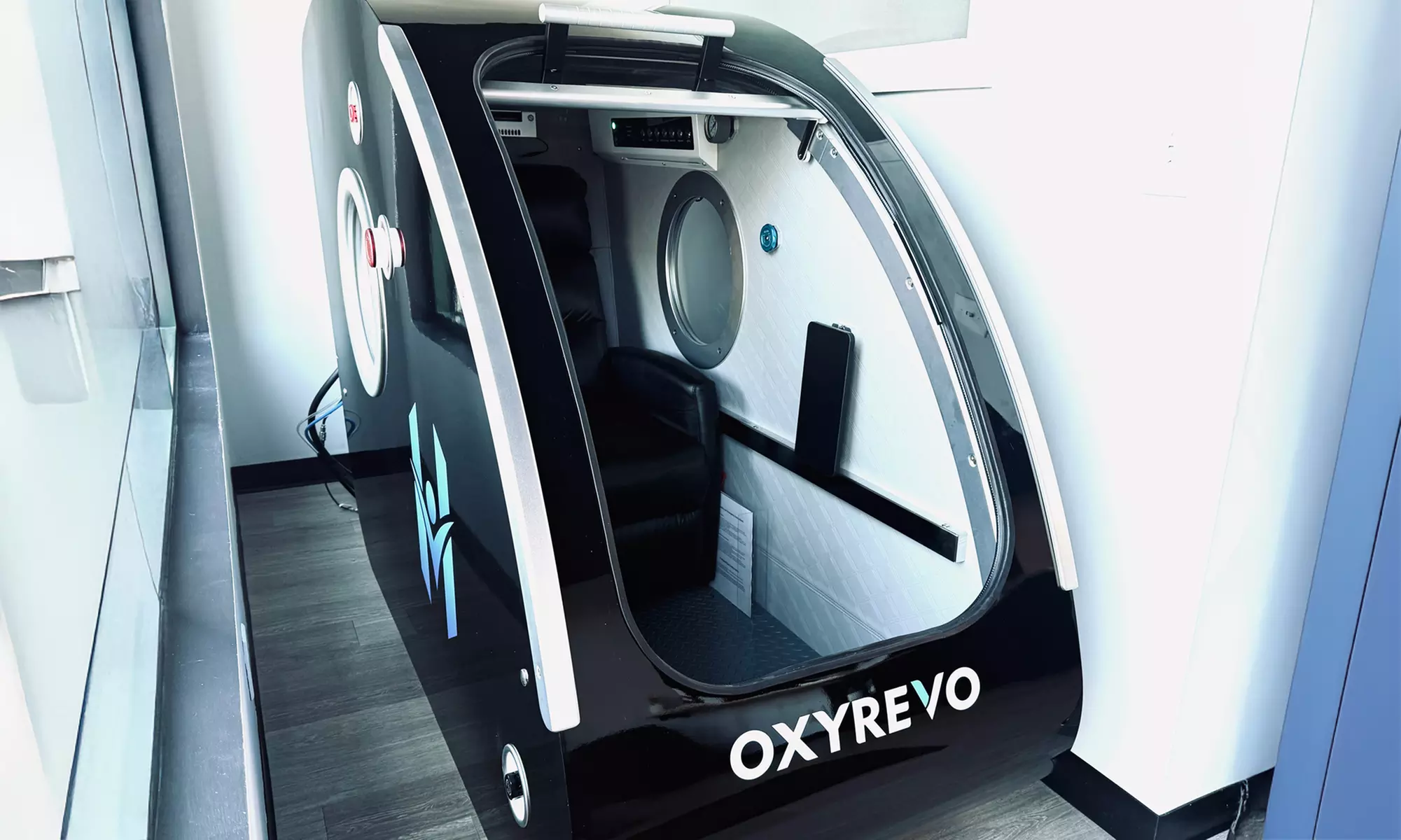 Revitalizing Hyperbaric Oxygen Therapy — One or Five 90-Min Sessions at Hyperformance Sports Recovery (55% Off) - Primary Image