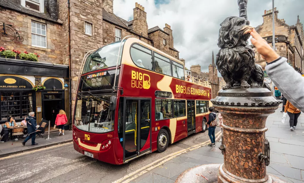 Edinburgh Bus Tour with Discover, Essential, or Explore Ticket