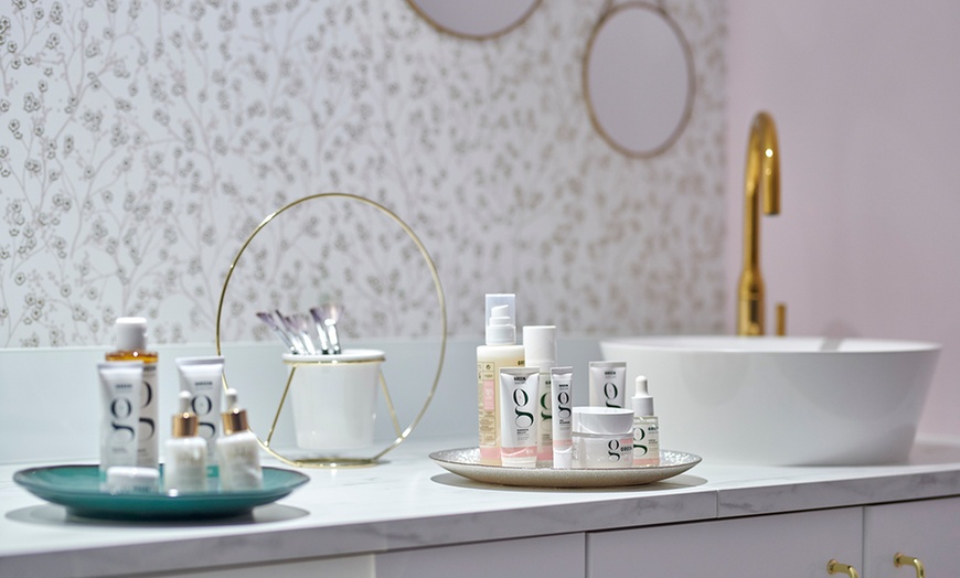 Image 4: Soin visage et massage avec Arôme Beauté