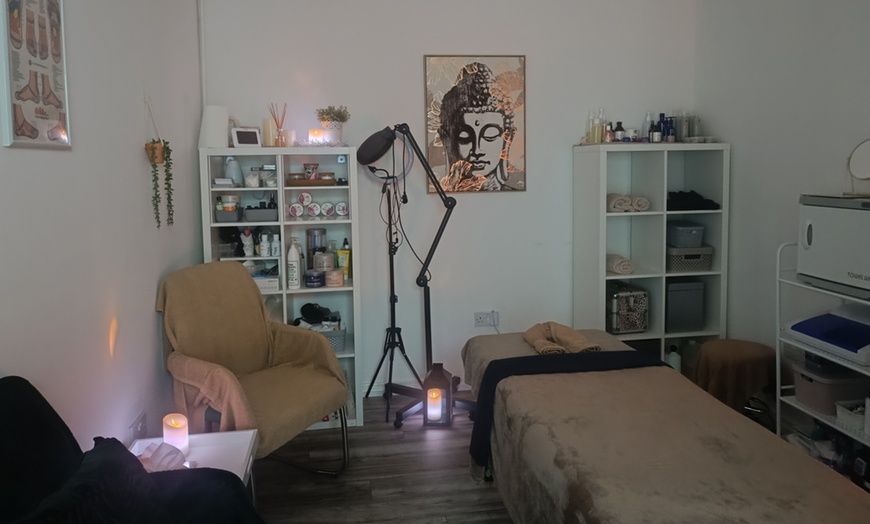 Image 4: Up to 53% Off on Pampering Package at Hovana Holistics And Beauty