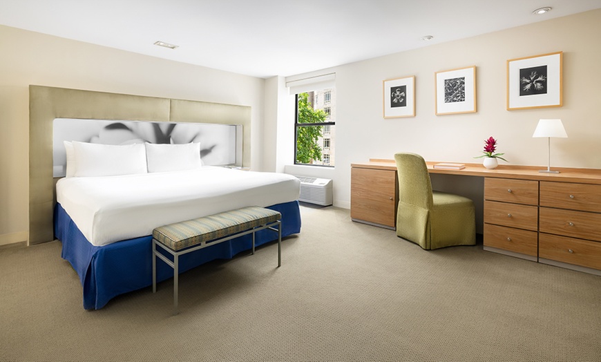 Image 11: Prime Midtown Location with Stylish Rooms and Easy City Access