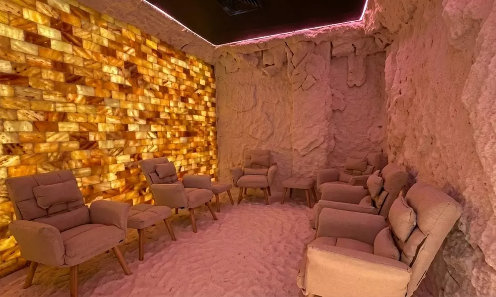 Respira paz y salud con Sesiones de haloterapia en cueva de sal