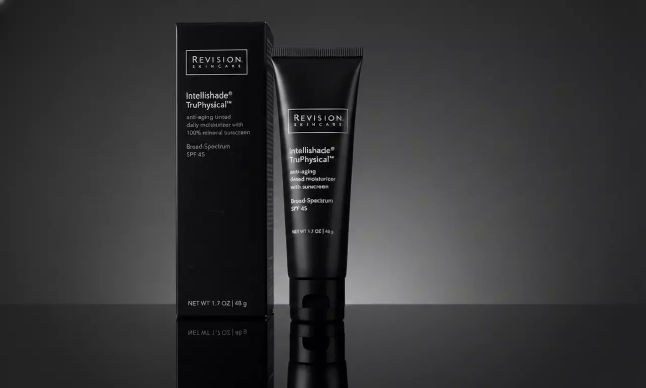 Revision Intellishade Truphysical Anti-Aging Tinted Moisturizer SPF 45 Unisex