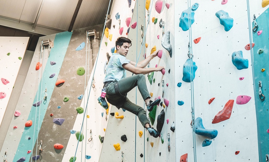 Image 1: Top Ropes or Guided Belay Classes 