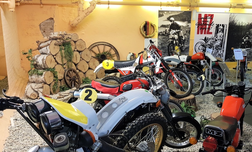 Image 3: 1. Berliner DDR Motorrad Museum