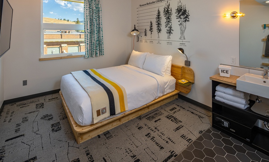 Image 8: Cozy Basecamp in Downtown Missoula, Steps from Trails & Local Flavor