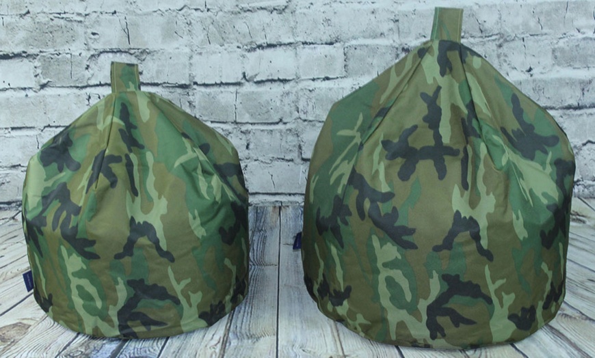 Image 6: Camouflage Bean Bags