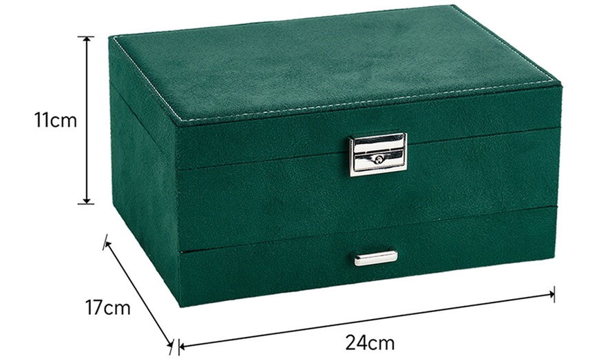 Image 10: Velvet Jewellery Box with Lock