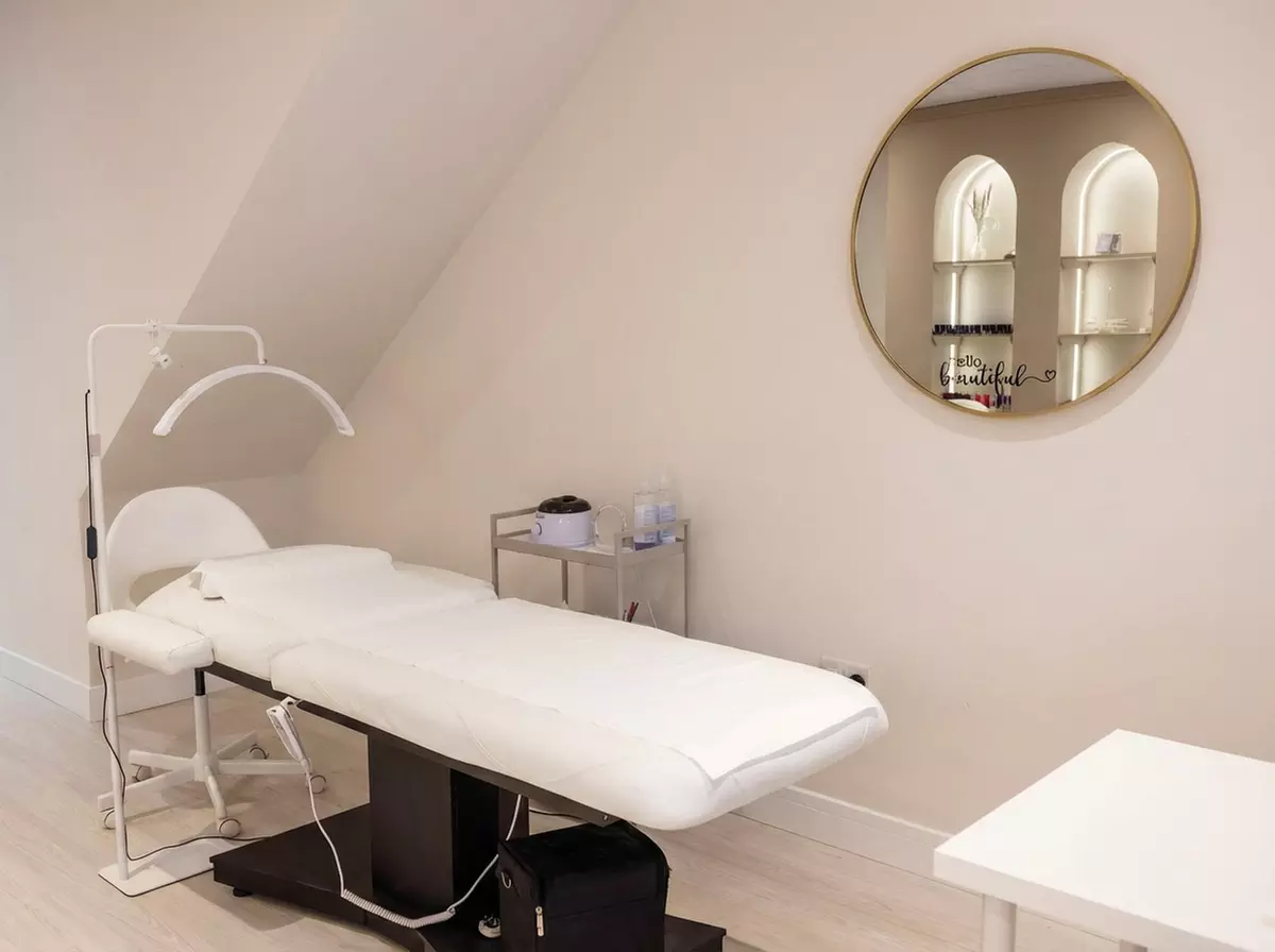 60-Min Classic Japanese Head Spa with Optional Indian Head Massage