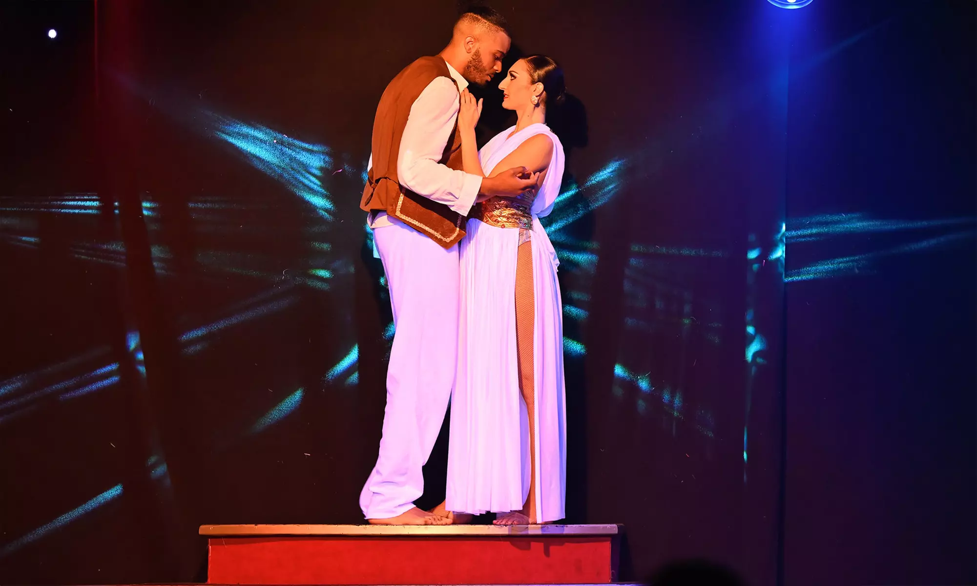 Formule dîner-spectacle au Cabaret Le Bambino