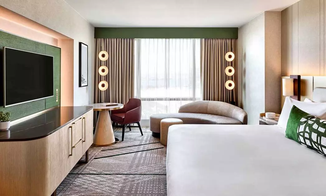 Member's Only: 4-Star Omni Hotel in San Diego's Gaslamp Quarter