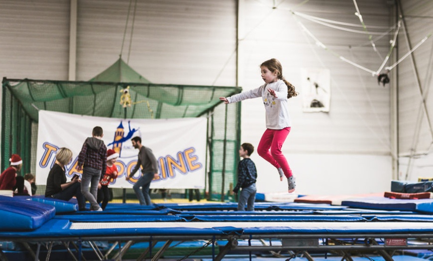 Image 4: Stage d'initiation au trampoline de 1h30