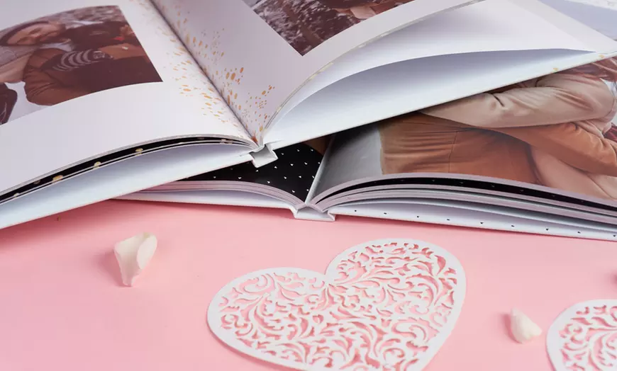 Image 8: Przenieś wspomnienia na papier: Fotoksiążka w pudełku prezentowym