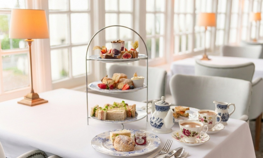 Image 5: Enjoy Traditional or Sparkling Afternoon Tea at The Warwick Arms