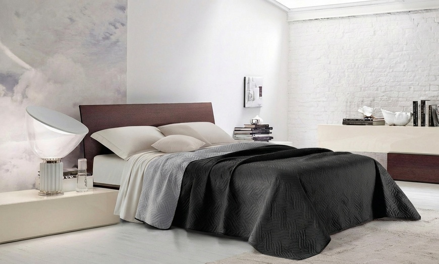 Image 11: Couvre-lit bicolore pour votre lit