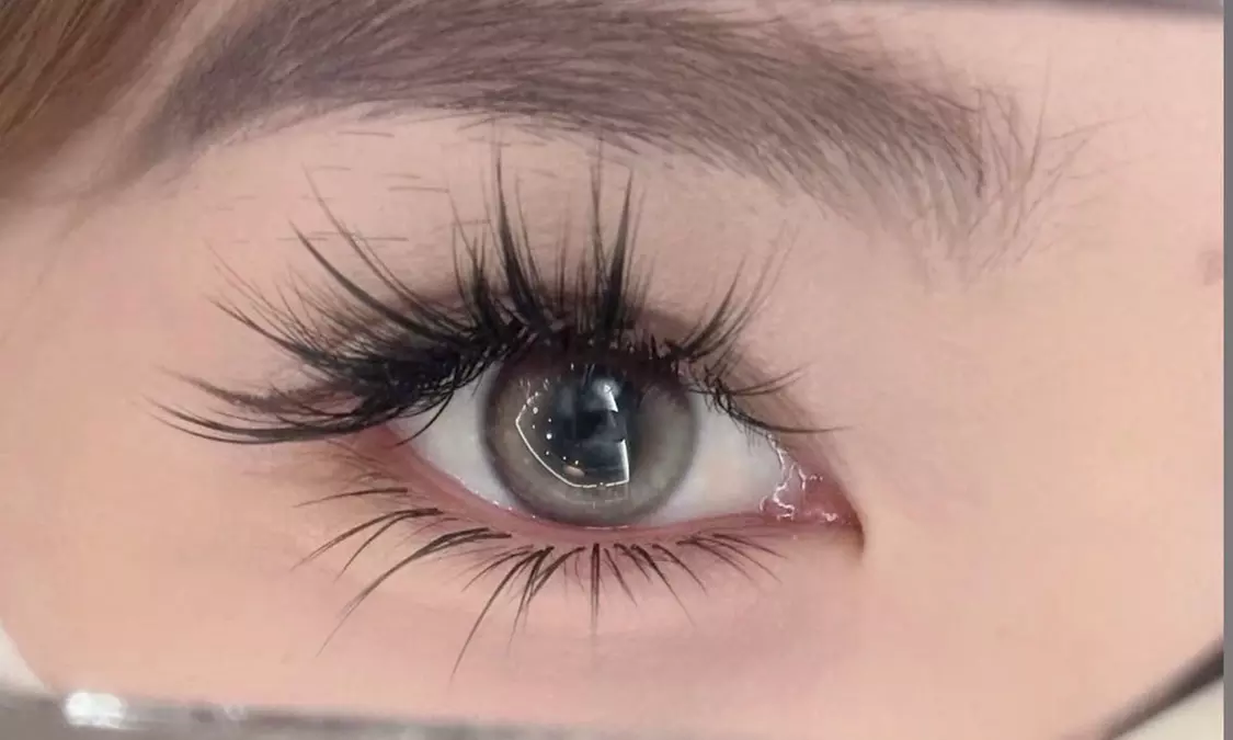 Enjoy a Full Set of Classic, Hybrid Eyelash Extensions or More