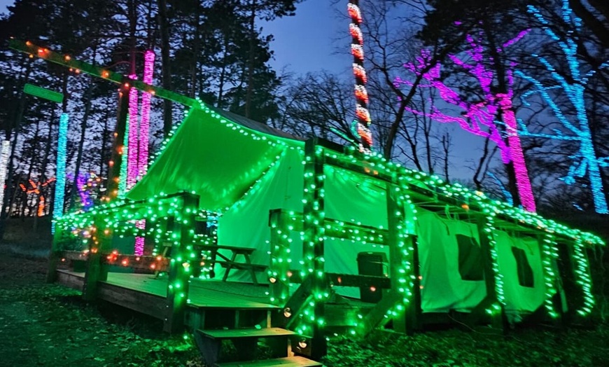 Image 9: Christmas Getaway w/ Walk or Drive Through Option in St. Croix Falls