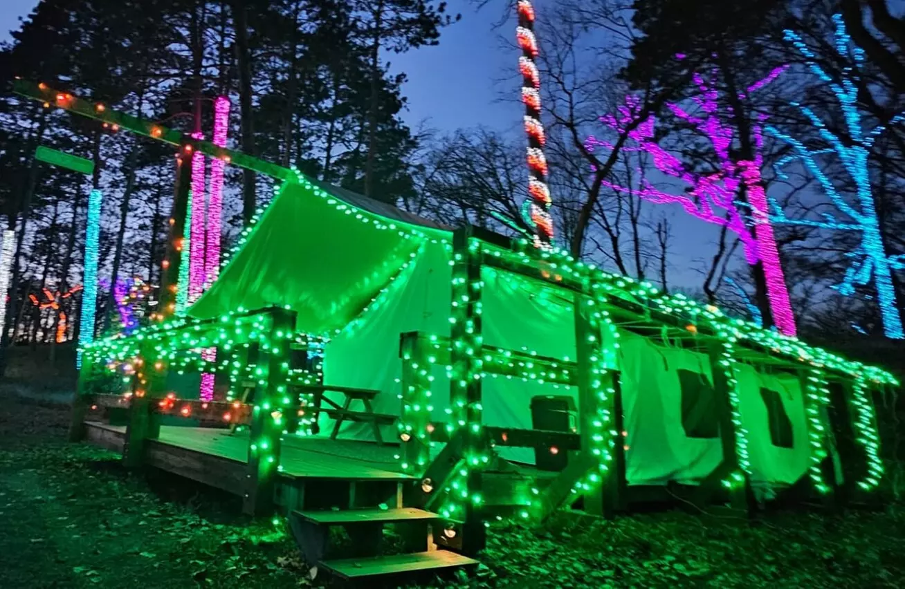 Christmas Getaway w/ Walk or Drive Through Option in St. Croix Falls