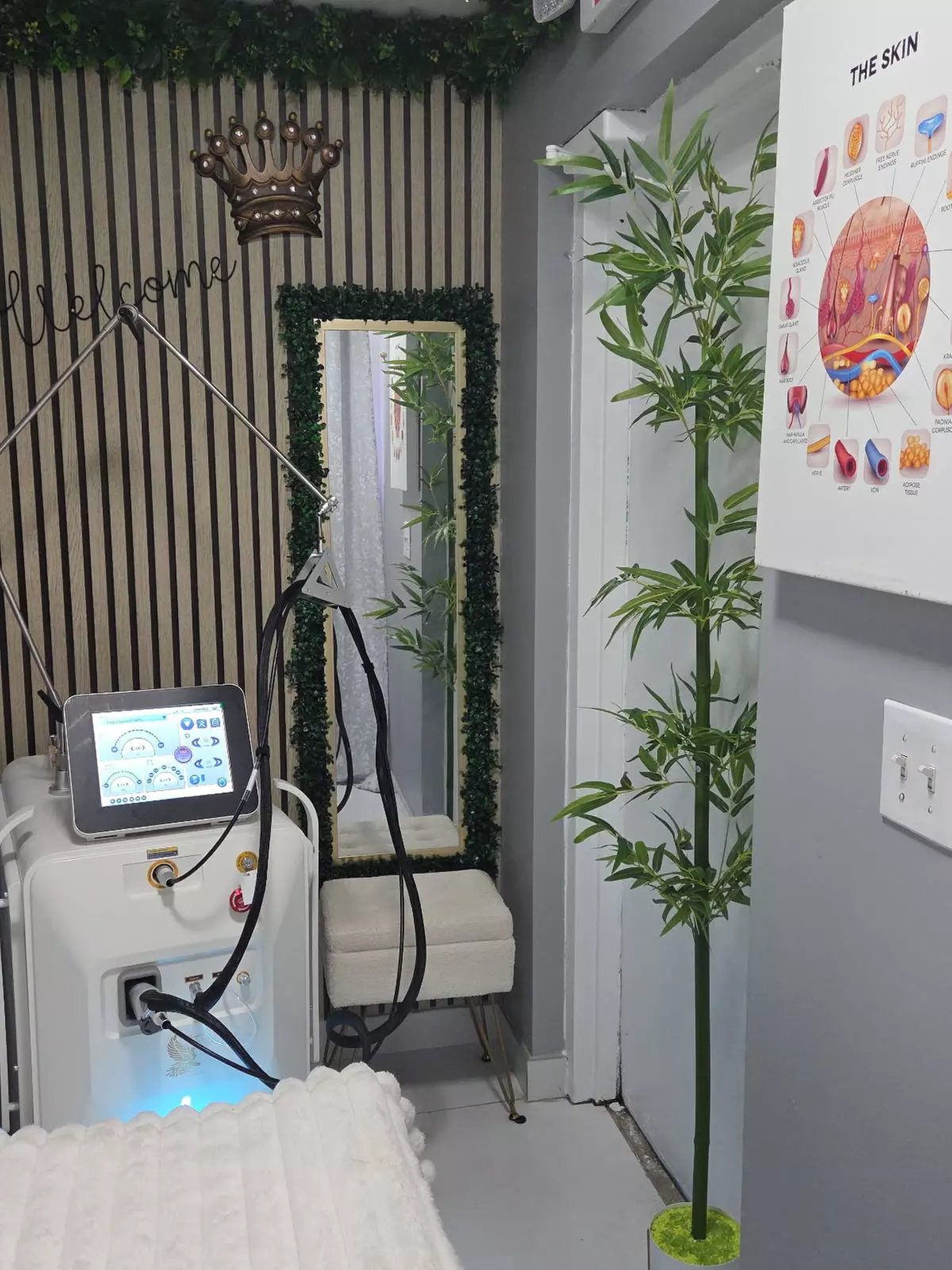 Six Laser Hair Removal Treatments on One S, M, or L Area