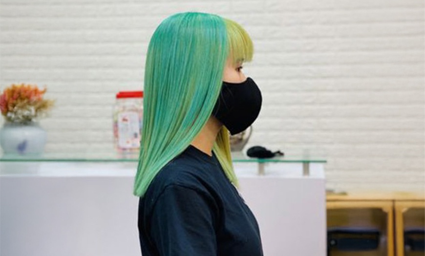 Image 4: Get a Fresh Look with Women's Single Color or Color Highlights!