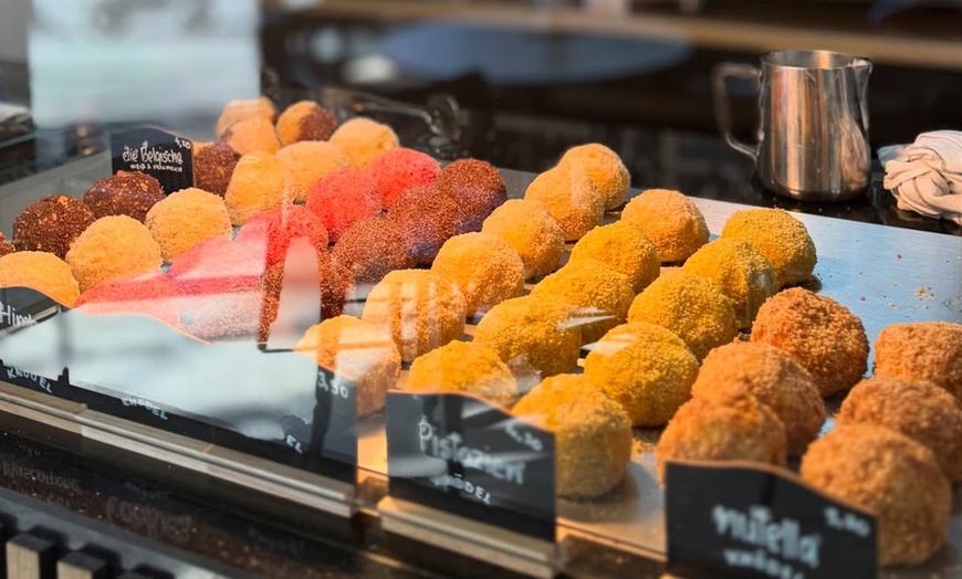 Image 3: Knödel-Spezialität: Süße Knödel mit Füllung & Getränk in München