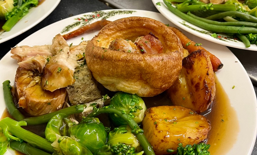 Image 2: Up to 47% Off on British Cuisine at The Horseshoe Inn