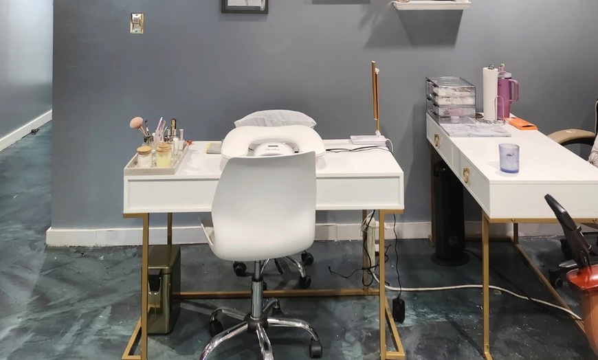 Image 3: Relaxing 60 or 75-Minute Head Spa with Mini Facial & Massage