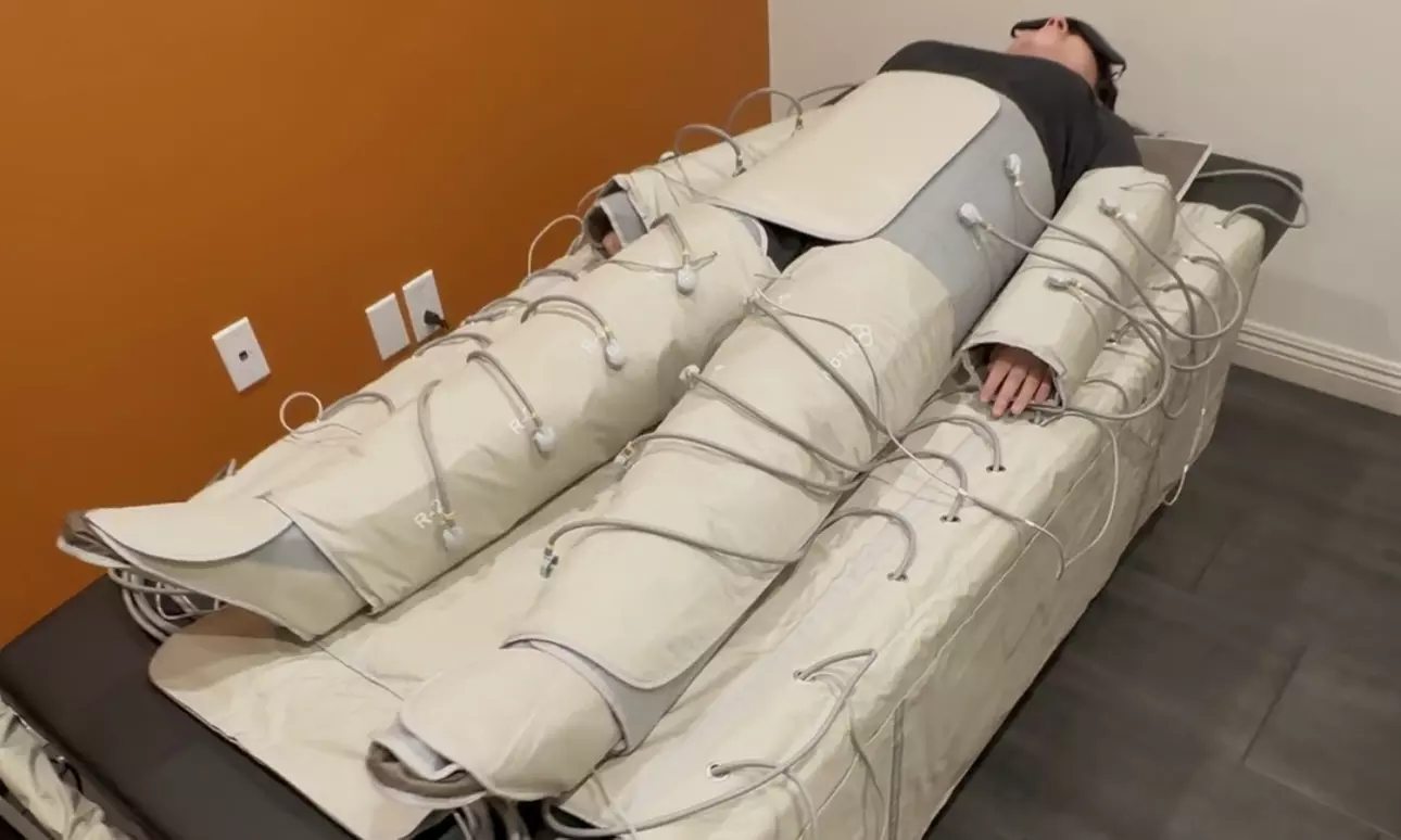 Relax with One 45-Minute Lymphatic Drainage Massage at Thrive Wellness Studio (Up to 30% Off) - Primary Image