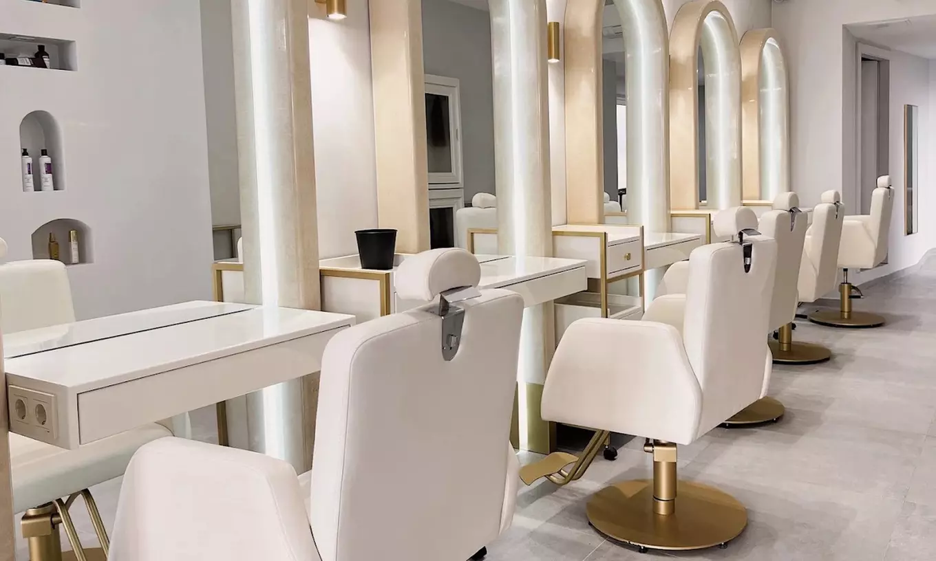 Beauté des mains ou pieds & semi-permanent pour un look impeccable