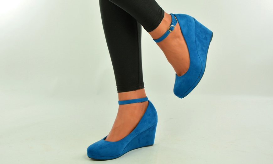 Image 7: Women's Ankle Strap Wedges