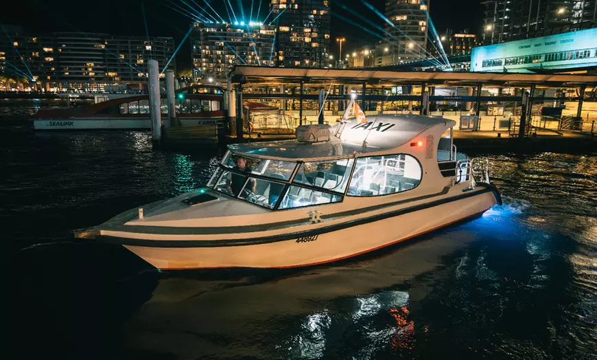 Image 6: Escape the Crowds with a 20-Min Sydney Harbour Vivid Cruise Experience