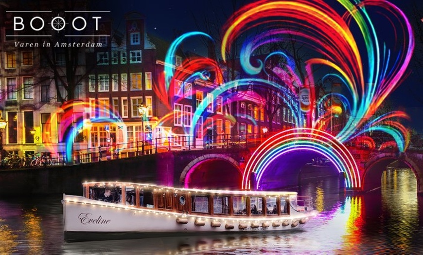 Image 1: Beleef het magische Amsterdam Light Festival vanaf het water