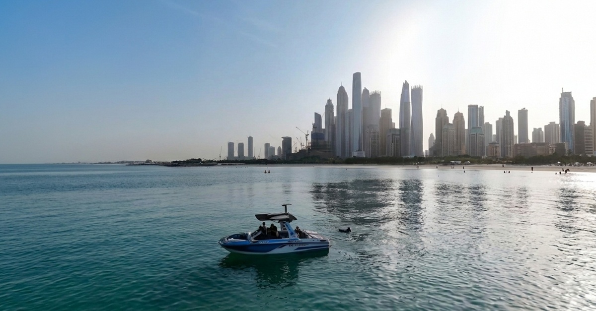Dubai Wakesurf: Shared Or Private Boat Experience Dubai Wakesurf: Shared Or Private Boat Experience
