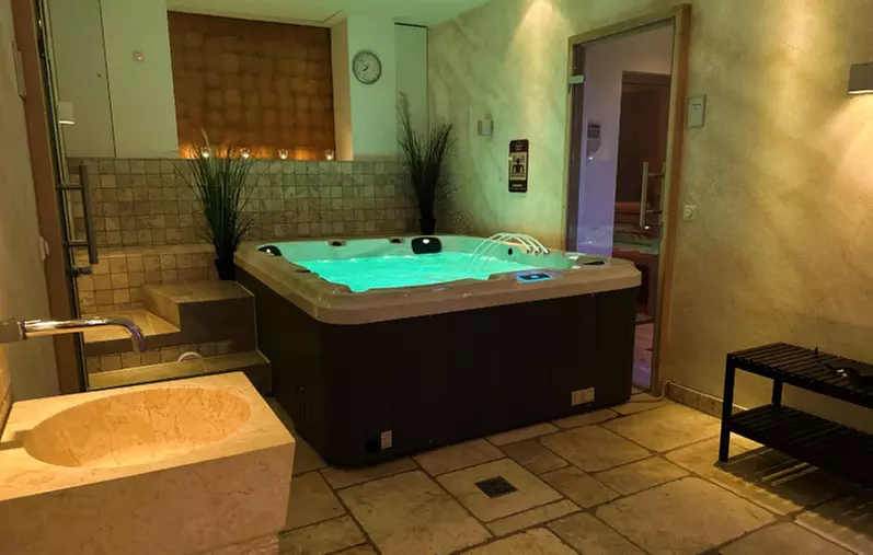 3 Std. Hammam-Plus-Paket inkl. Sauna, Whirlpool und Dampfbad