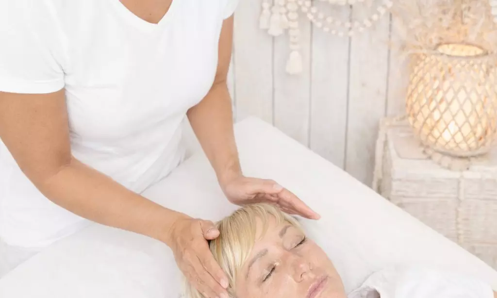 30 oder 60 Min. Fußreflexzonen-, Bauch-Massage oder Reiki-Anwendung