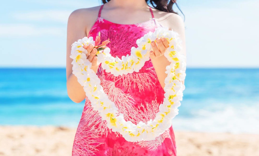 Image 12: Steps from Waikiki Beach and Free Surf-Board Credits Each Day