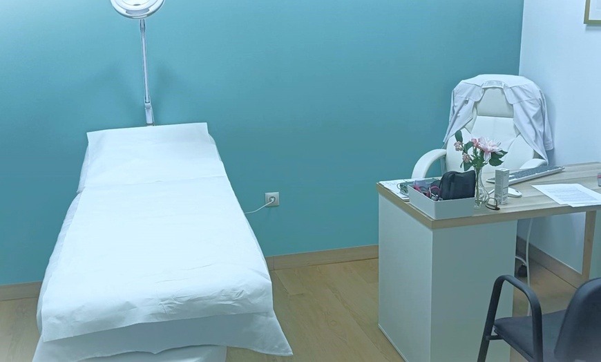 Image 3: Sesión de mesoterapia de hidratación profunda en zona a elegir para 1