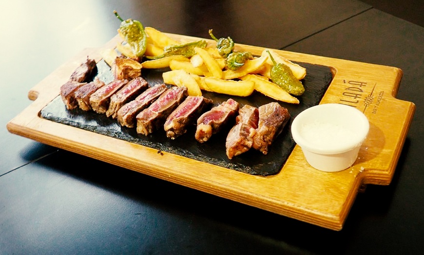 Image 14: Menú completo de burgers, cachopo XXL o carne a elegir para 2 personas