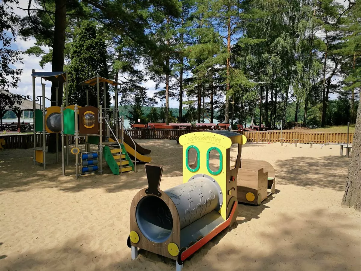 Kaszuby: 2-5 nocy dla 6 osób w domku nad jeziorem