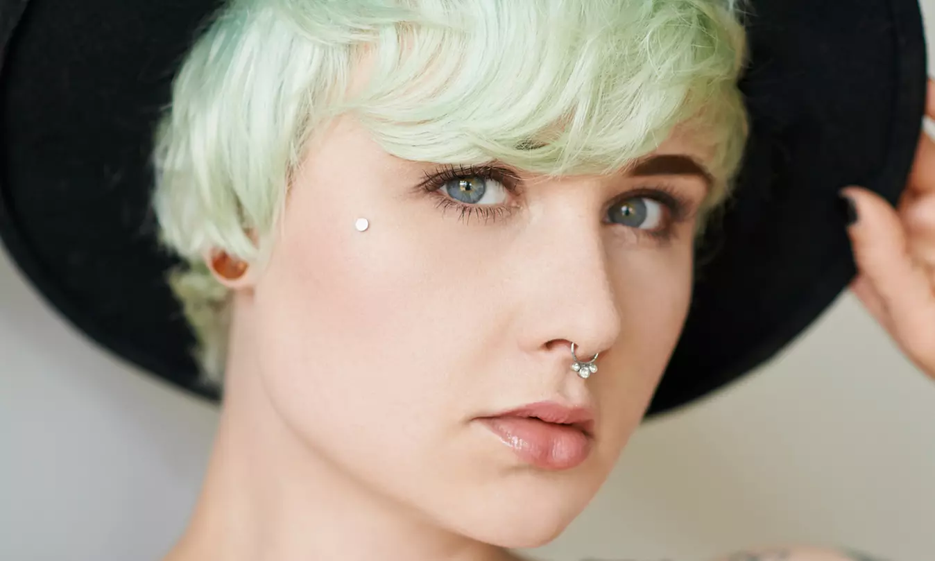 Piercing a scelta con gioiello incluso da Rated R Tattoo (sconto 50%) - Primary Image