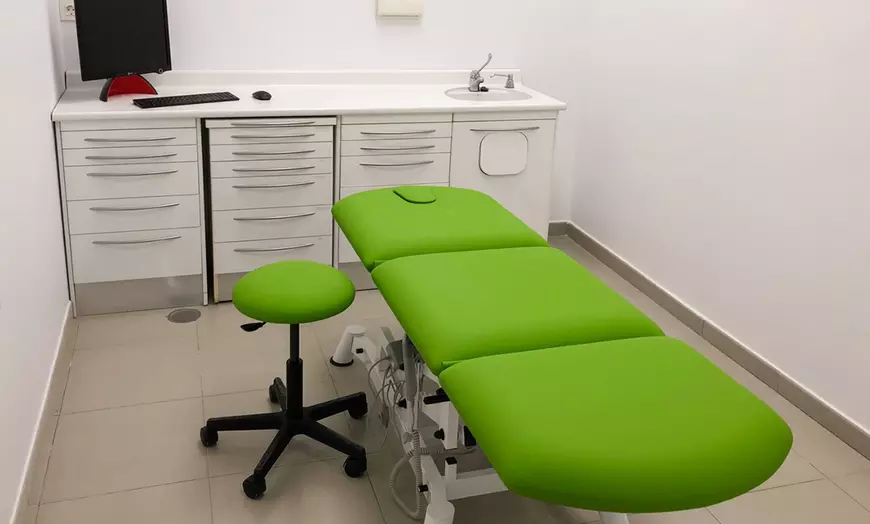 Image 2: 1 o 2 sesiones de fisioterapia de 60 minutos para 1 persona